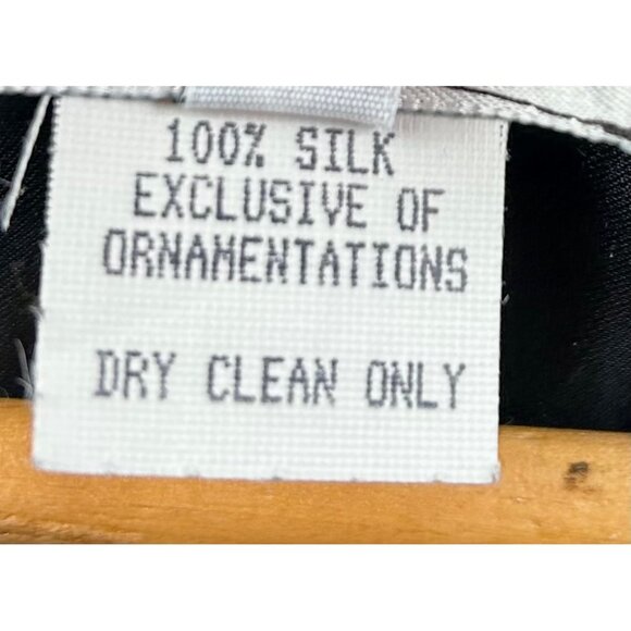 LILI BUTLER Y2K Vintage Black & Rose Embroidered 100% Silk Opera Jacket – Size S - Picture 5 of 9